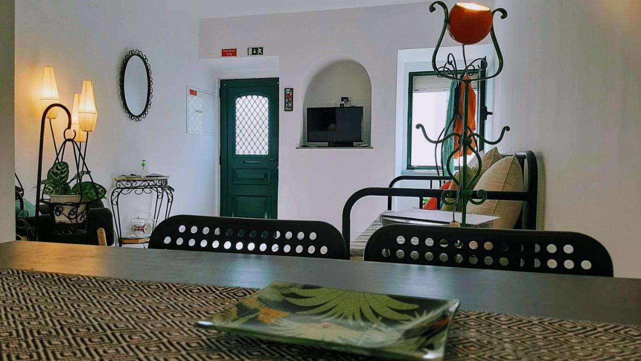 Вилла Happy Terrace Downtown Tiny House 100% Portuguese Фару Экстерьер фото