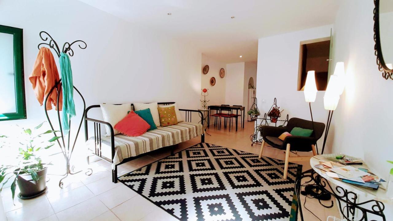 Вилла Happy Terrace Downtown Tiny House 100% Portuguese Фару Экстерьер фото